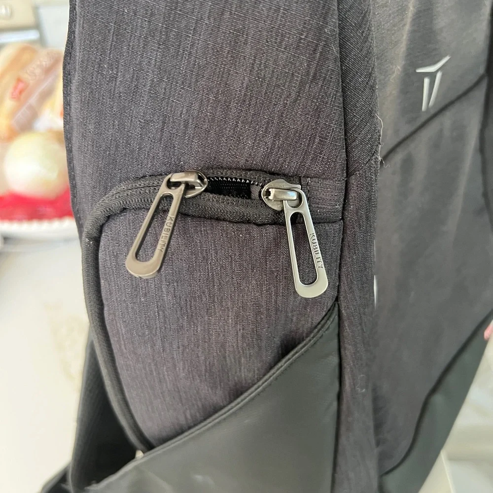 Bluetooth Backpack bookbag Great Gray KUWOW Bluetooth Tracking bag like New - Picture 3 of 12